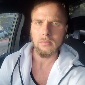 Meet your Posher, Cameron